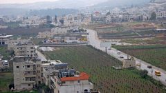 قوات الاحتلال تطلق منطاد مراقبة فوق بلدة الخضر