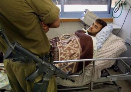 هيئة الأسرى: 13 أسيراً مريضا يعانون الامرين داخل عيادة "الرملة"