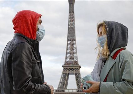 فرنسا تفرض قيودا جديدة لاحتواء فيروس كورونا عقب تزايد الاصابات