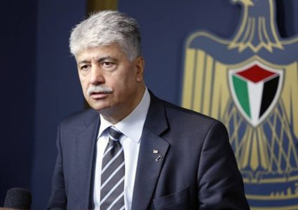 مجدلاني ينفى ما نشر من توسيط قطر لاستلام أموال المقاصة