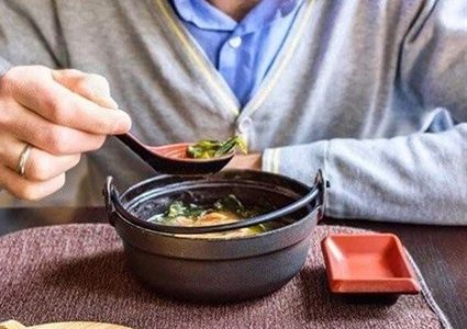 خبراء: تقليل عدد الوجبات اليومية لا يخفض الوزن