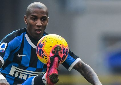 انتر ميلان الإيطالي يعلن عن إصابة أشلي يونغ بفايروس كورونا