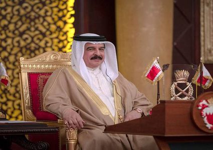 العاهل البحريني يؤكد عن التزام بلاده بمبادرة السلام العربية