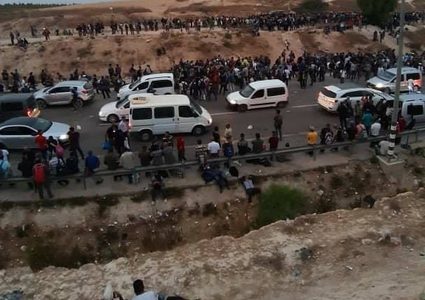 قوات الاحتلال تمنع دخول العمال عبر حاجز ميتار في الظاهرية