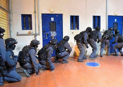 أبو بكر: الأسرى بصدد اتخاذ خطوات تصعيدية خلال الفترة المقبلة