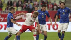 التعادل السلبي يفرض كلمته على قمة إيطاليا وبولندا