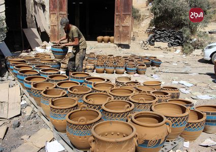 صناعة أواني الفخار حرفة تتوارثها عائلة الفاخوري بالخليل