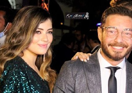 أحمد زاهر ينفعل على معجبين حاولوا التقاط صورة مع ابنته