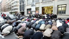فرنسا: اغلاق 73 مسجدا ومدرسة خاصة منذ يناير بحجة"التطرف"