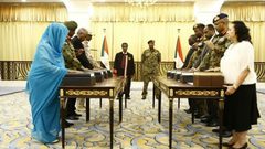 مصدر السيادة الانتقالي بالسوداني ينفي مناقشة التطبيع مع "إسرائيل"