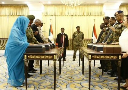 مصدر السيادة الانتقالي بالسوداني ينفي مناقشة التطبيع مع "إسرائيل"