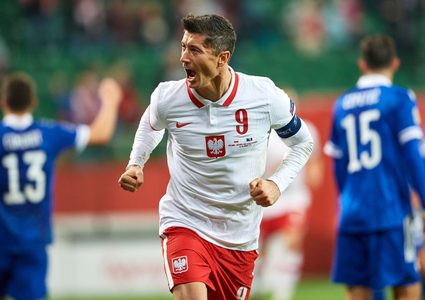 بولندا تعتلي صدارة المجموعة الأولى في دوري الأمم الأوروبية