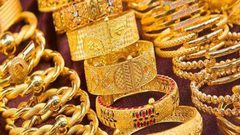 أسعار الذهب ترتفع مع تراجع الدولار