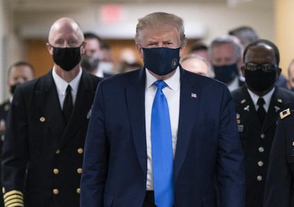 ترامب: 85% من الذين يرتدون الكمامات يصابون بكورونا