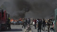 12 قتيلا وأكثر من 100 جريح إثر انفجار وسط أفغانستان