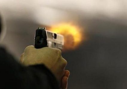 الشرطة والنيابة العامة تحققان بمقتل مواطن في الخليل