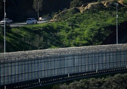 استئناف طلبات ترامب بشأن السياج الحدودي مع المكسيك