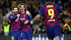 برشلونة يجدد عقود نجومه الأربعة دفعة واحدة