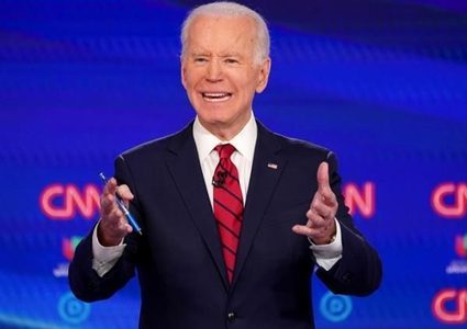 بايدن: سأهزم ترامب بعد أسبوعين