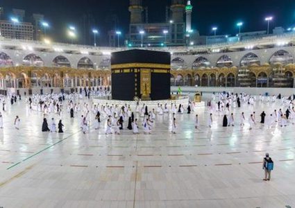 السعودية: نستعد لاستقبال معتمرين من الخارج