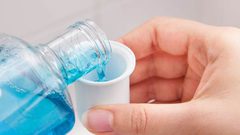 علماء يؤكدون قدرة غسولات الفم وشامبو الأطفال على وقف كورونا