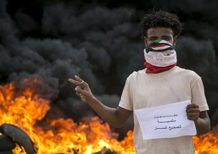مظاهرات غاضبة في السودان تطالب بتصحيح مسار الثورة