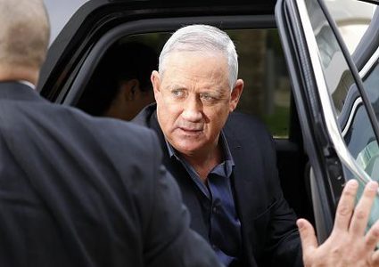 غانتس يسافر إلى واشنطن لبحث قضايا "أمنية"