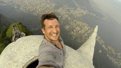 قواعد التقاط السيلفي لتجنب التعرض لحوادث خطيرة