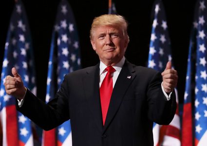 ترامب يصوت مبكرا في الانتخابات الرئاسية الأمريكية بولاية فلوريدا