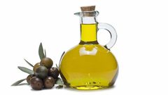 اذا كنت تعانين من تساقط الشعر فهذه الوصفة لك