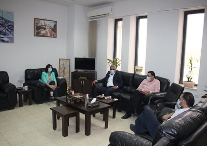 محافظة نابلس والمواصلات تشددان على الالتزام بإجراءات الوقاية