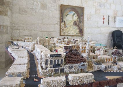 جردانة تعيد تاريخ نابلس للذاكرة عبر "مجسماتها"