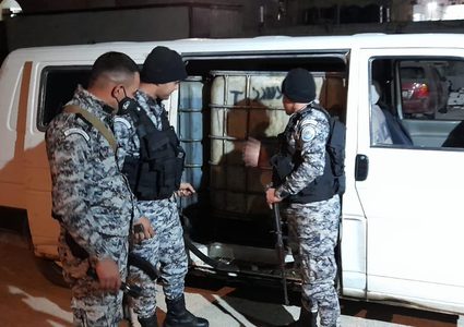 الضابطة الجمركية تضبط 1000 لتر سولار مهرب في الخليل