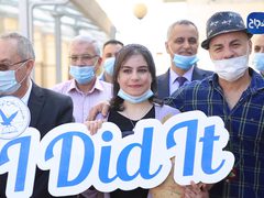 "النجاح" تكرم الطالبة الأولى على الجامعة آمنة عبد الجواد