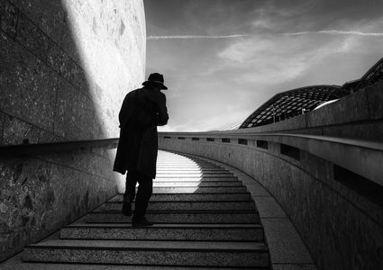 صيني يمضي 30 سنة من حياته بالهروب من "لا شيء" !