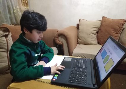 اتحاد المعلمين يؤكد الالتزام بالتوجه للتعلم عن بعد بدءًا من الغد