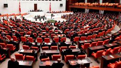 البرلمان التركي يستنكر  بشدة تصريحات الرئيس الفرنسي ماكرون