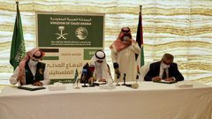 السعودية تسلم الدفاع المدني آليات بقيمة 2 مليون دولار