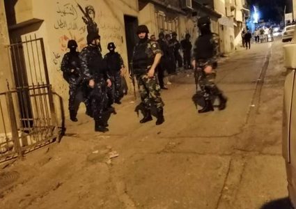 وفاة مواطن متأثراً بجراحه خلال شجار مسلح في مخيم بلاطة