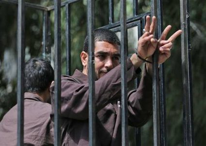 جنين: أربعة أسرى يدخلون أعواما جديدة في الأسر