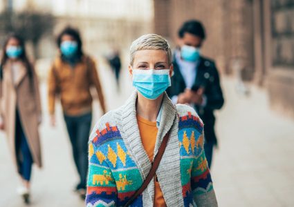 لماذا يحب فيروس كورونا البقاء في الفم ؟