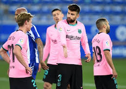 برشلونة يسقط في فخ التعادل أمام مضيفه ألافيش