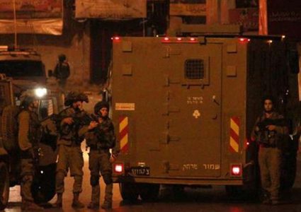 قوات الاحتلال تهدم منزل الأسير خليل دويكات في قرية روجيب