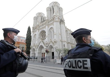 اعتقال شخصين في فرنسا في إطار التحقيق في هجوم نيس