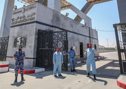 وصول آخر دفعة من العالقين في الجزائر لغزة