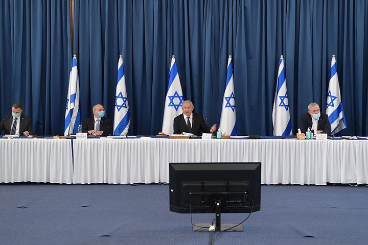 كابينت كورونا يصادق على تشديد إجراءات فرض أنظمة الصحة