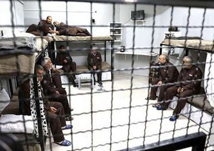 الأسرى في سجون الاحتلال  يشرعون بخطوات تصعيدية