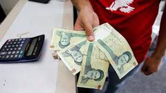 الريال الإيراني يرتفع لأعلى مستوى أمام الدولار الأمريكي