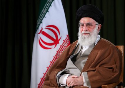 خامئني : سياستنا اتجاه أمريكا لن تتغير