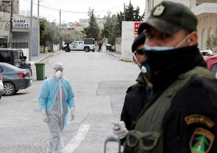 القبض على 15 شخصاً وضبط مركبتين غير قانونيتين في طوباس